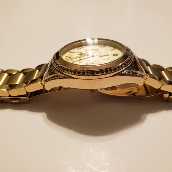 Michael Kors Goldtone Blair Chronograp - Picture 7 of 8